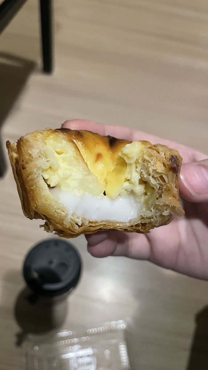 bakeclair's tweet photo. coconut caramel egg tart &amp; craquelin strawberry bun helloo??? gamechangers fr, i love malaysian bakery 🫶🤤🤤 https://t.co/kmS5uo1LIg