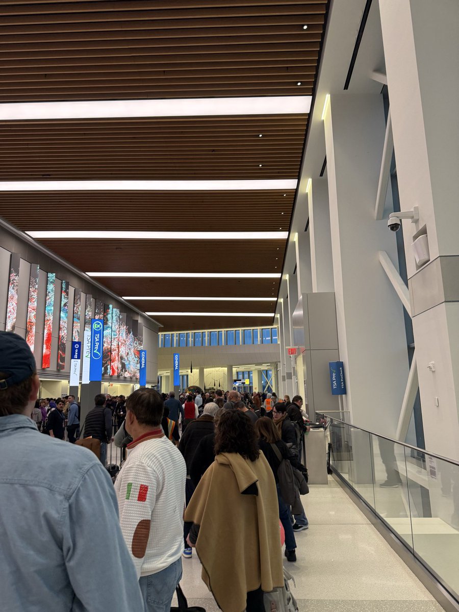 whosemegisthis's tweet photo. @TravelQsensor Clear and precheck line at LGA! got in line at 7:01 and feeling like i’ll be through in about 20 min… general looks like it’s 45 min ish.. https://t.co/JumDnCjEwe