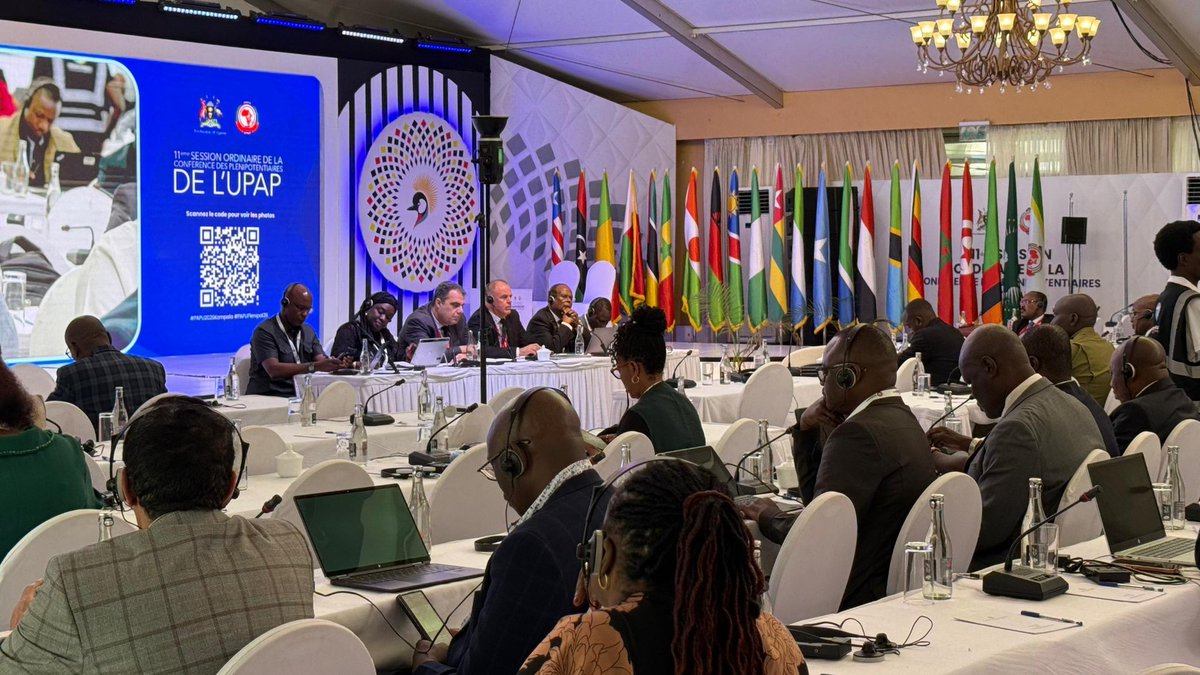 Sayuni Emily tweet media