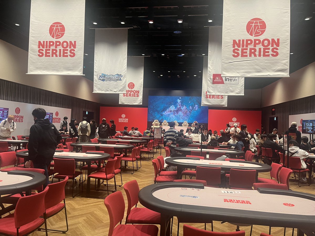 フラット tweet media