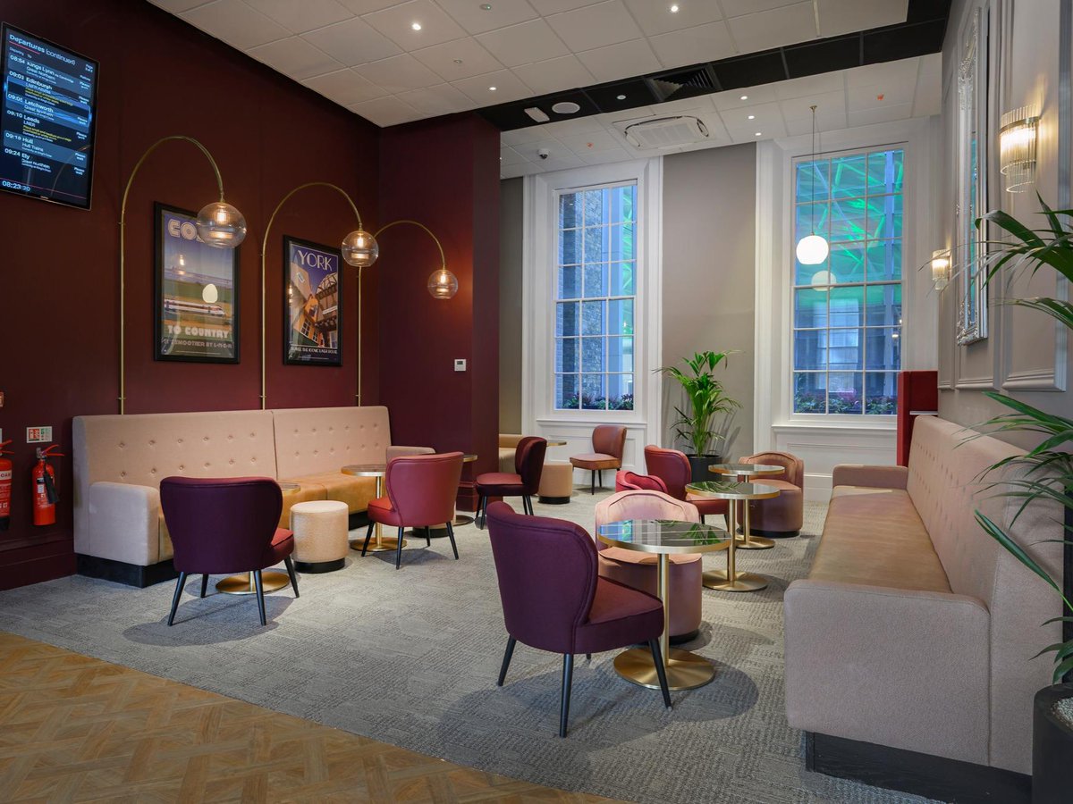 London North Eastern Railway tweet media