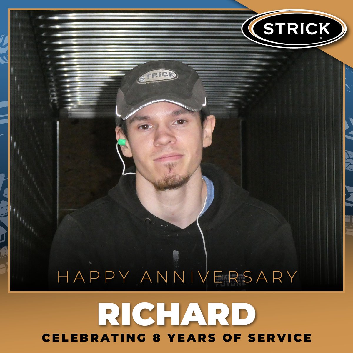 StrickTrailers's tweet photo. Happy work anniversary to Richard Velasquez!

Richard joined Strick on March 26, 2018, and works in the Final Finish department. He helps make sure any remaining items are completed before trailers leave the plant. Thanks for your attention to detail, Richard! https://t.co/aKTJEWTNff