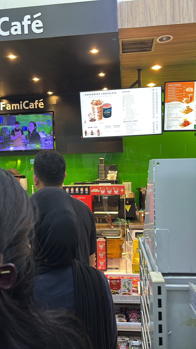 zel's daily life tweet media