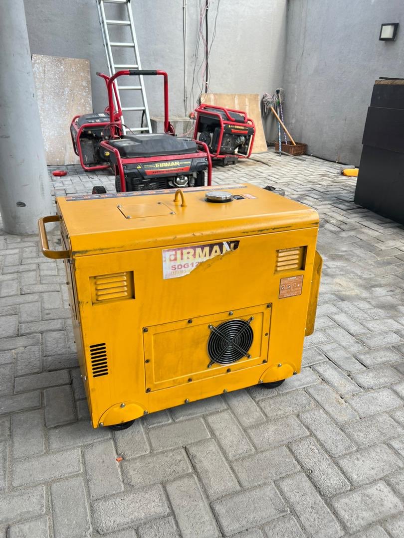 Anita Vams tweet media