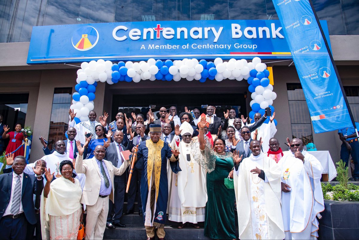 Pages 🇺🇬 tweet media