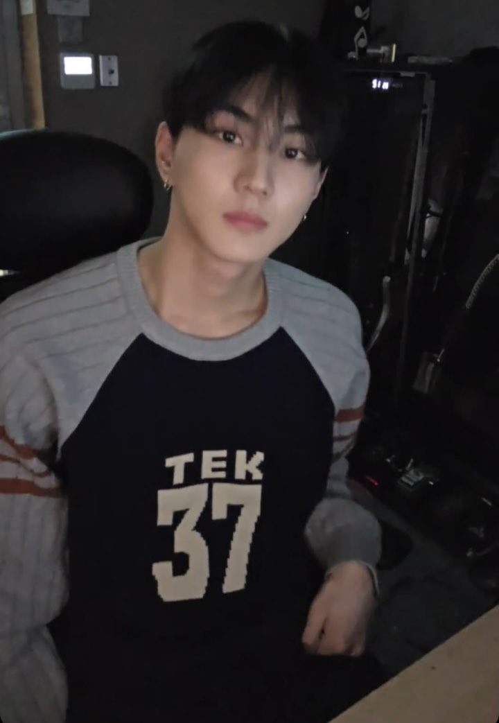 ว ท ม ล⚡️(ติดเงา) tweet media