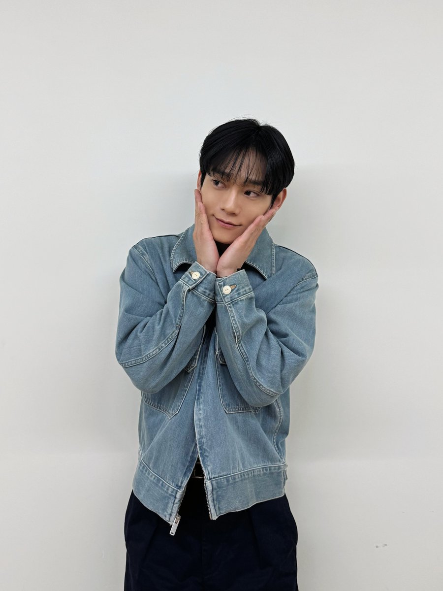 CHEN_official tweet media