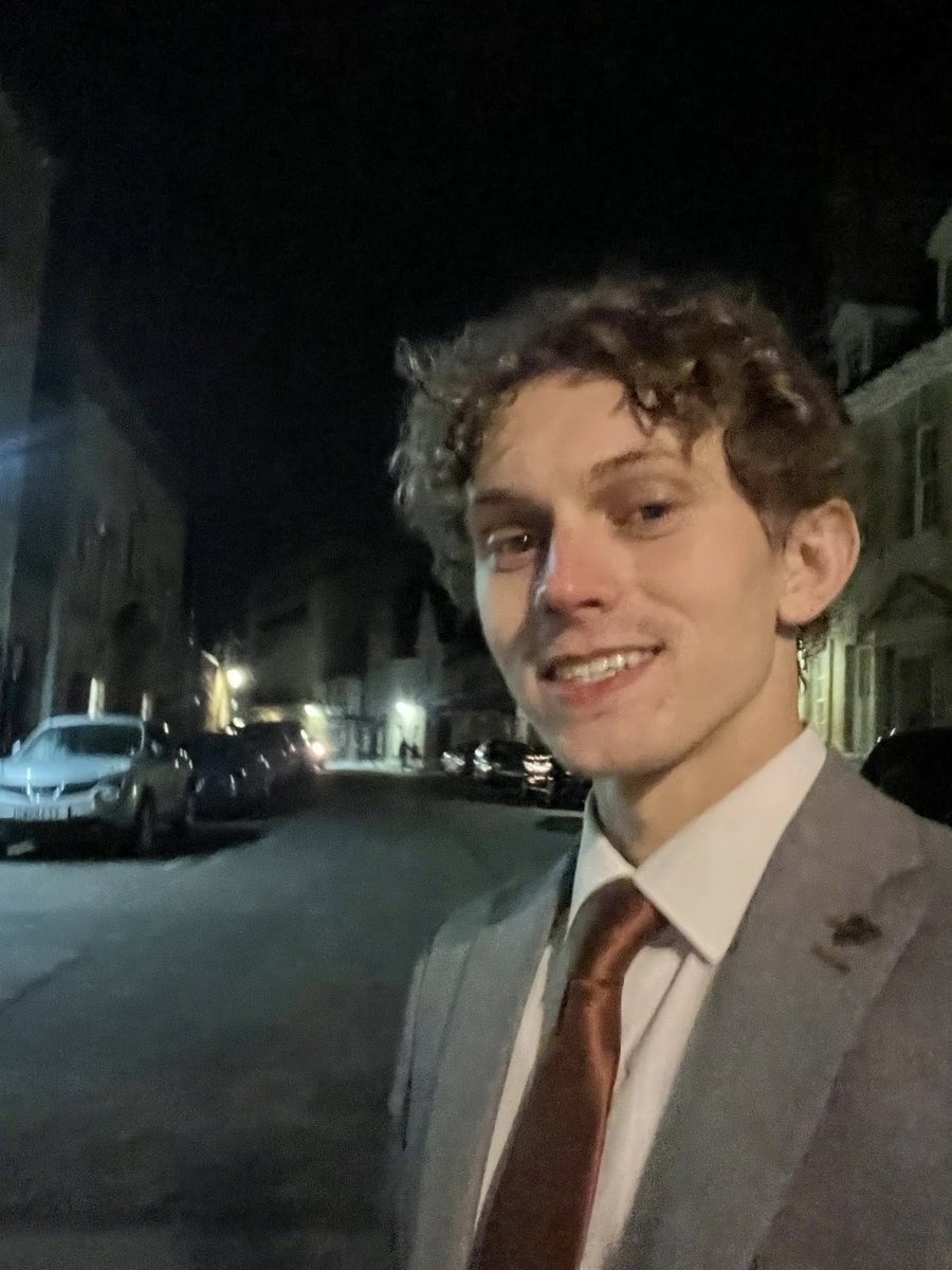 The Rev. Anton Mittens 🌹👮🎓 tweet media