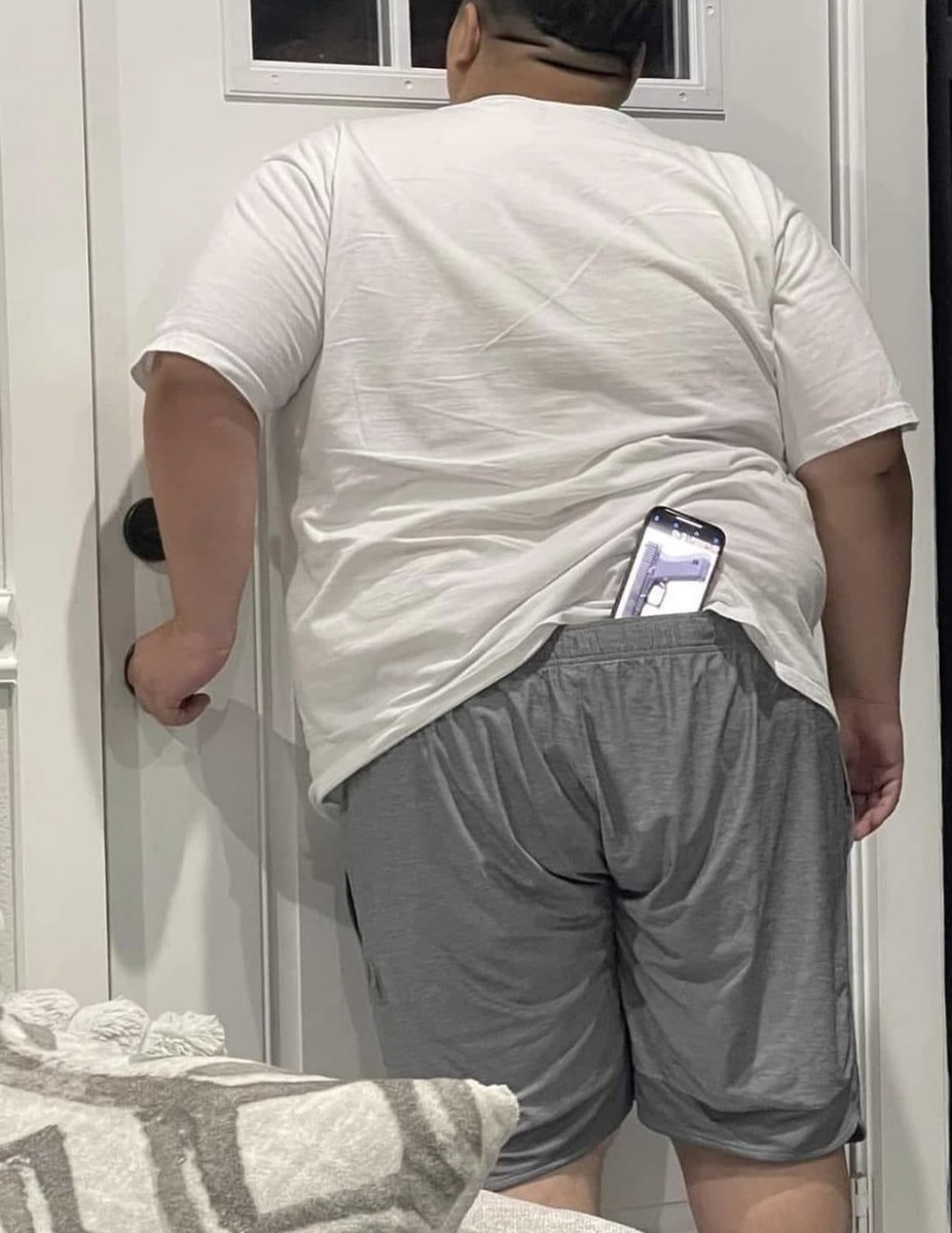 NO CONTEXT HUMANS tweet media