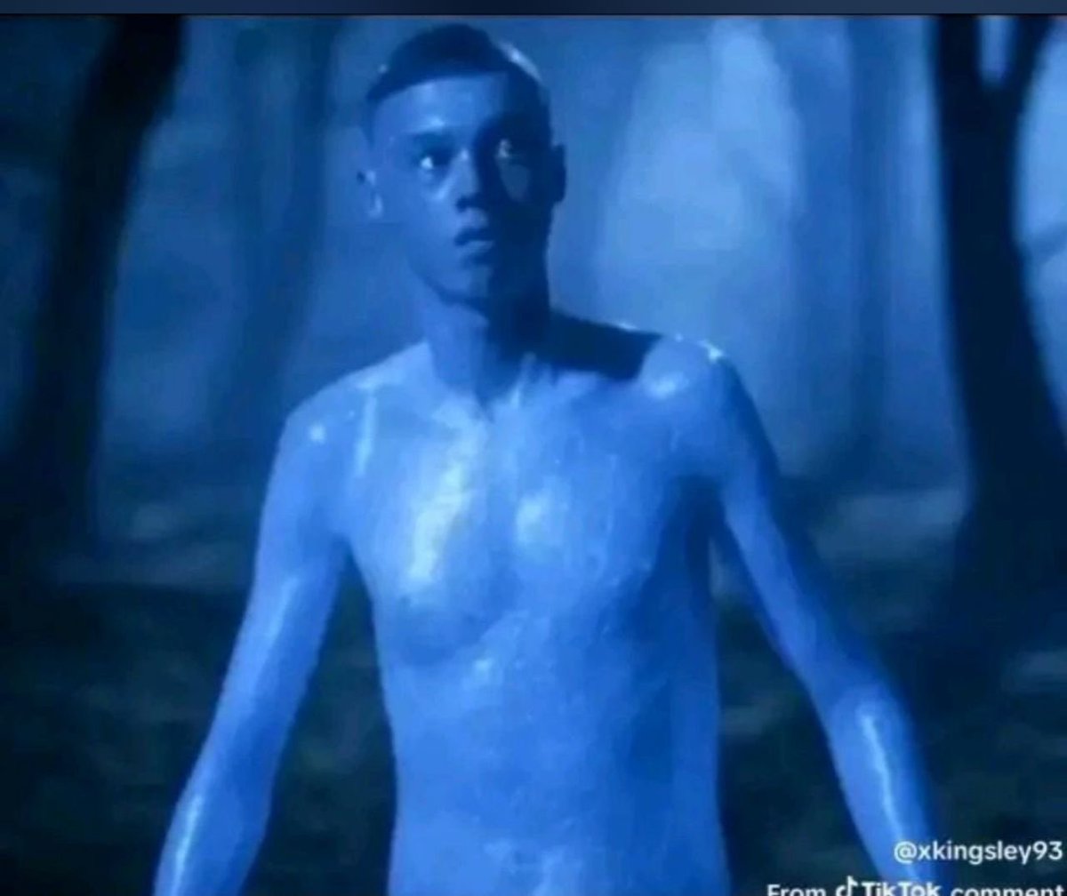 The yellow guy tweet media