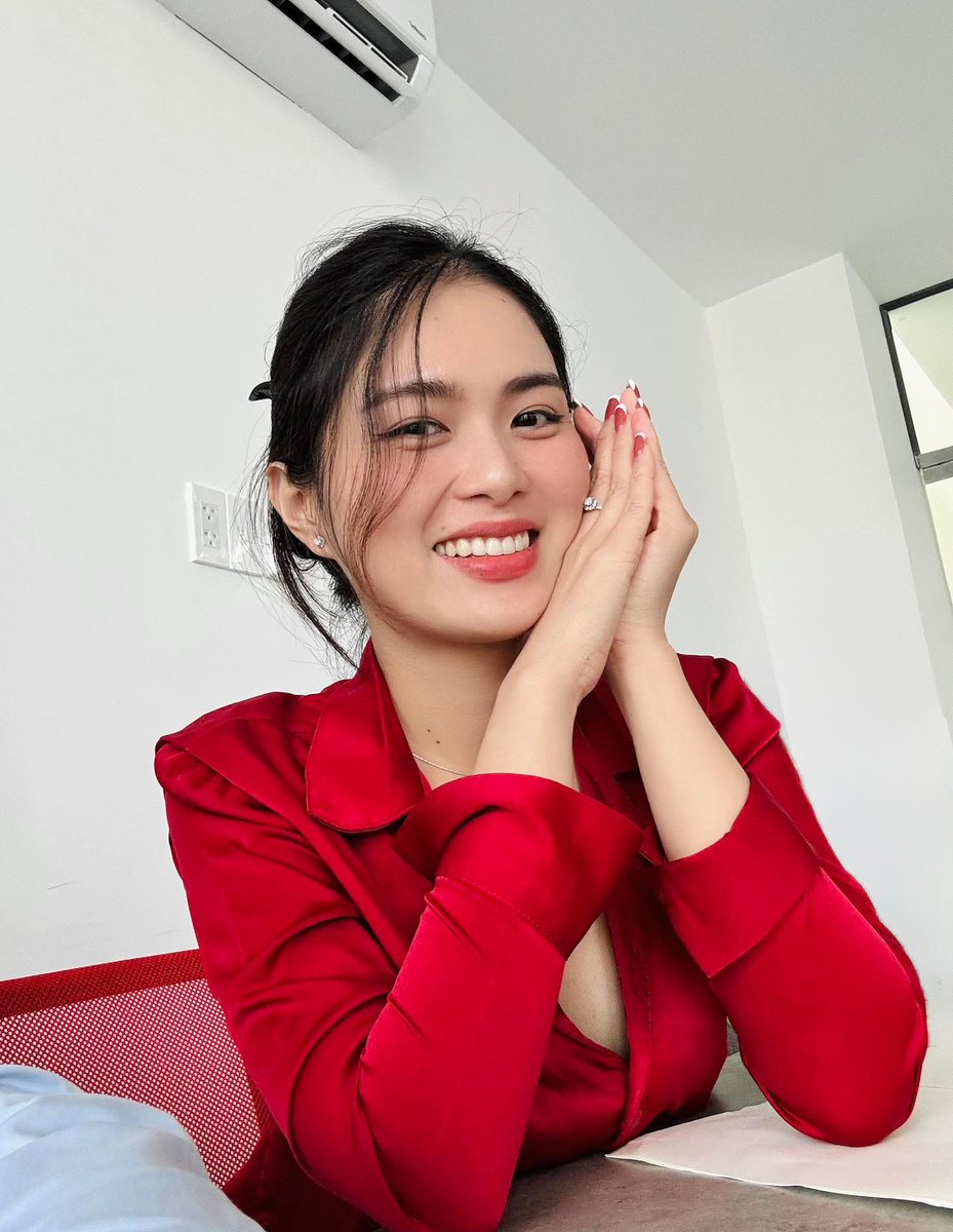 Quỳnh Hương tweet media