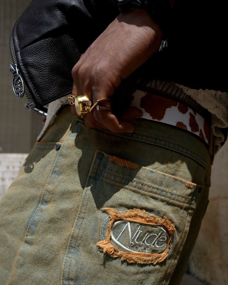 Saint. Jpeg♤☆ tweet media