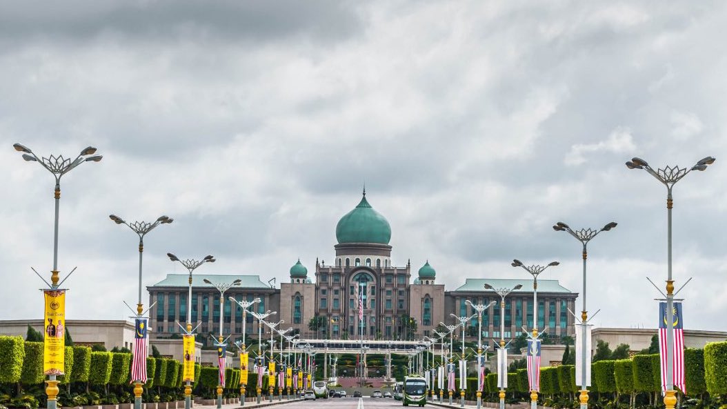 1Rnggt's tweet photo. Penjawat Awam Boleh Bekerja Dari Rumah Secara Berperingkat - Sektor Swasta Digesa Laksana Inisiatif Sama https://t.co/Jd0nzB7wg5 https://t.co/7uQqLYI0Az