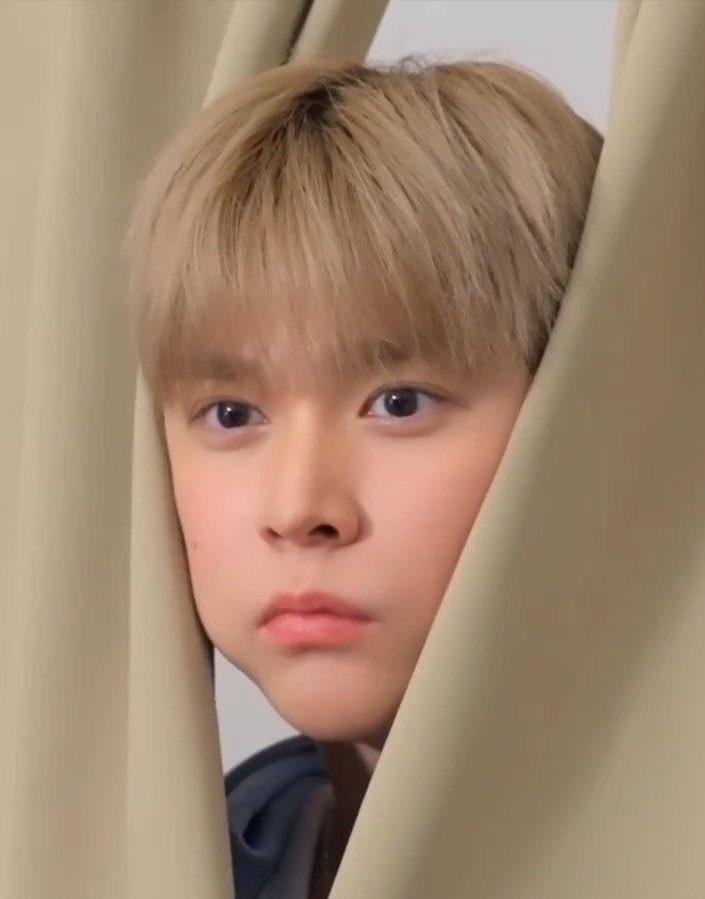 On duty                                     Off duty

#EUNSEOKxTOMFORD