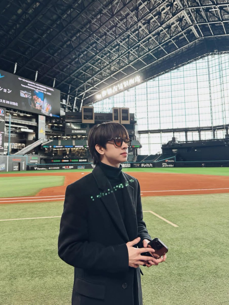 Fluke_Official's tweet photo. IG fluke_natouch : Day one 👆🏻
 #WhiteMemoriesWithFlukePeterpan
#เจ้าแก้มก้อน #fluke_natouch https://t.co/78U9DnYh3V
