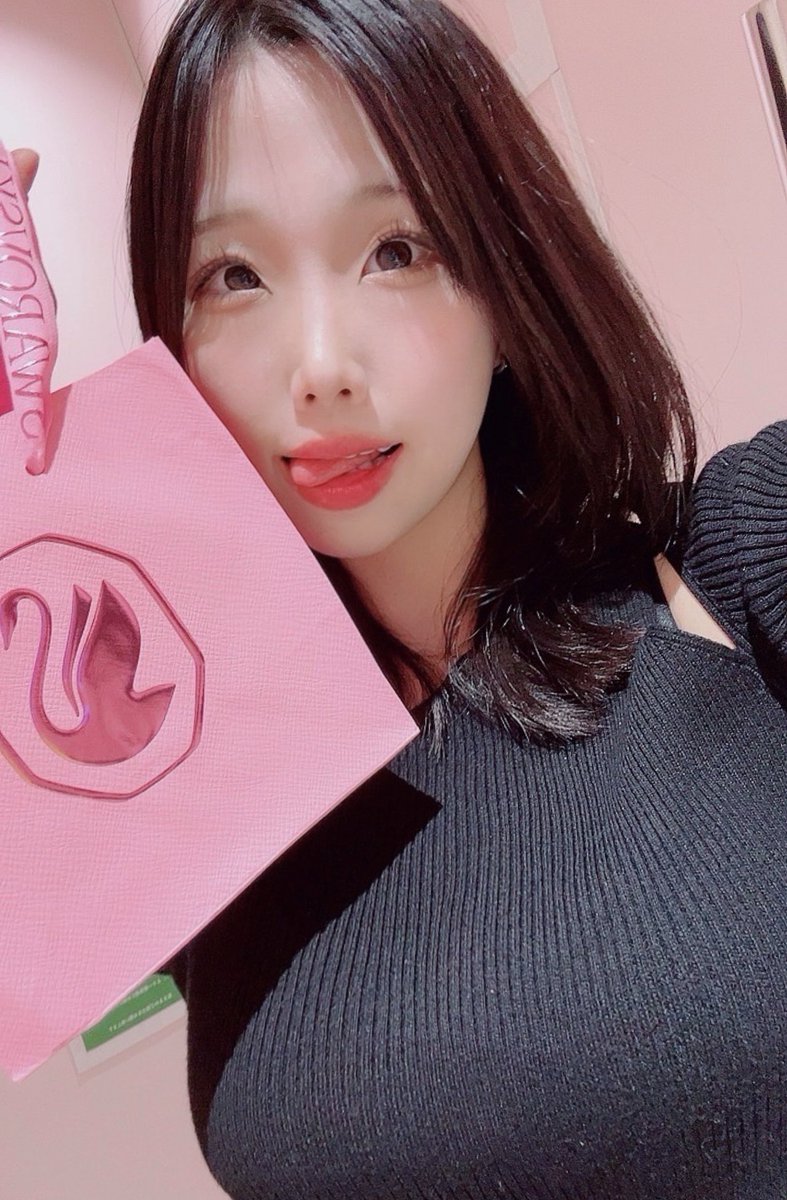 桃白白🍑 tweet media