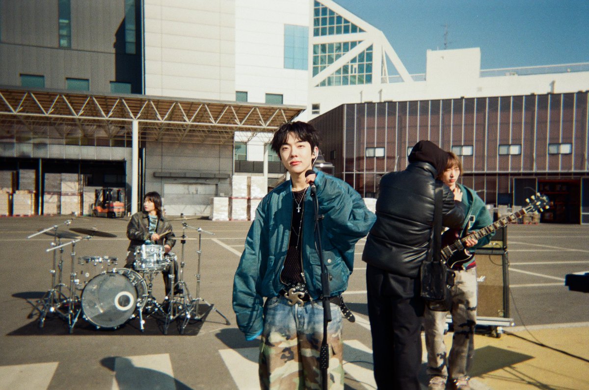 Dragon Pony tweet media