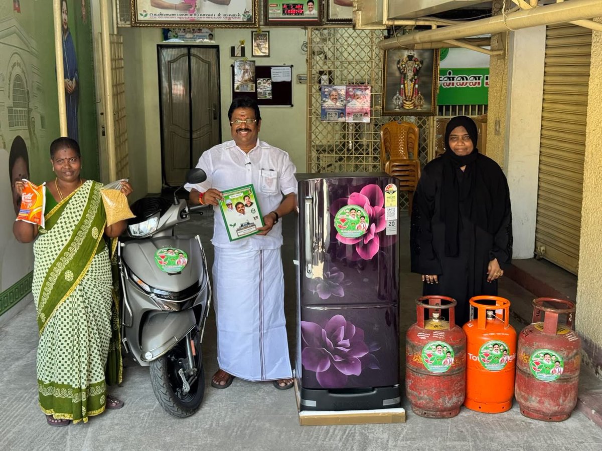 Navaneethakannan R-Say Yes To Women Safety &AIADMK tweet media