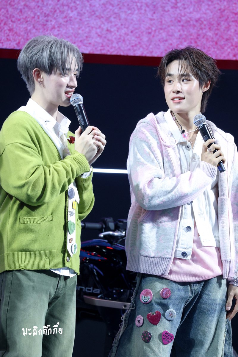 มะลึกกึ๊กกึ๋ย tweet media