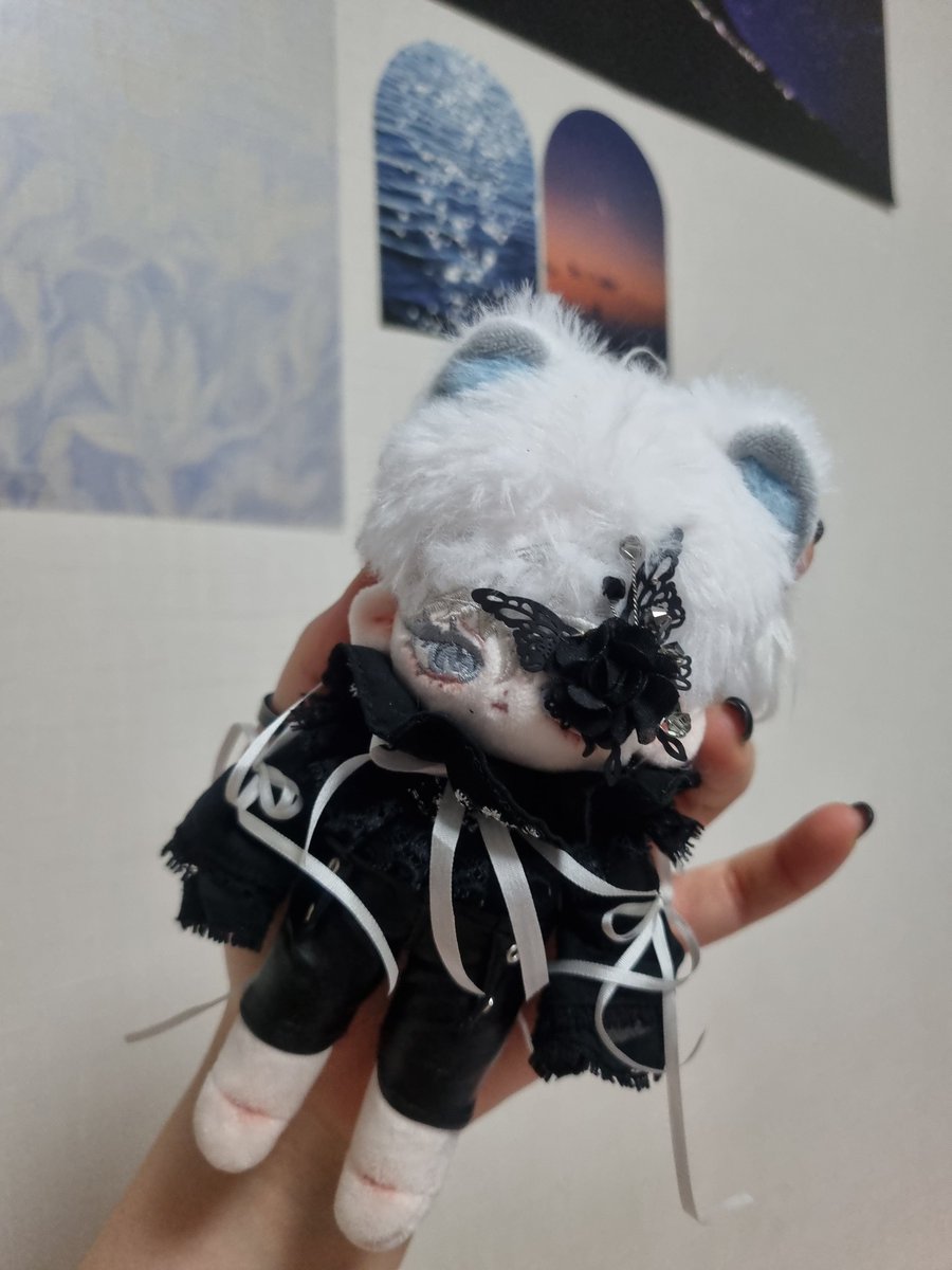 ❄️월님❄️ tweet media