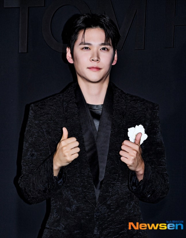 PHOTO】RIIZE ウンソク、ブランド「TOM FORD BEAUTY」のイベントに出席