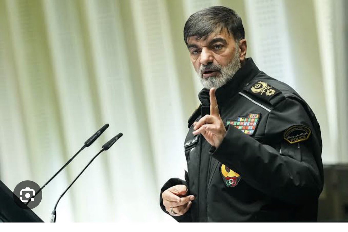 Iranwithcrown tweet media