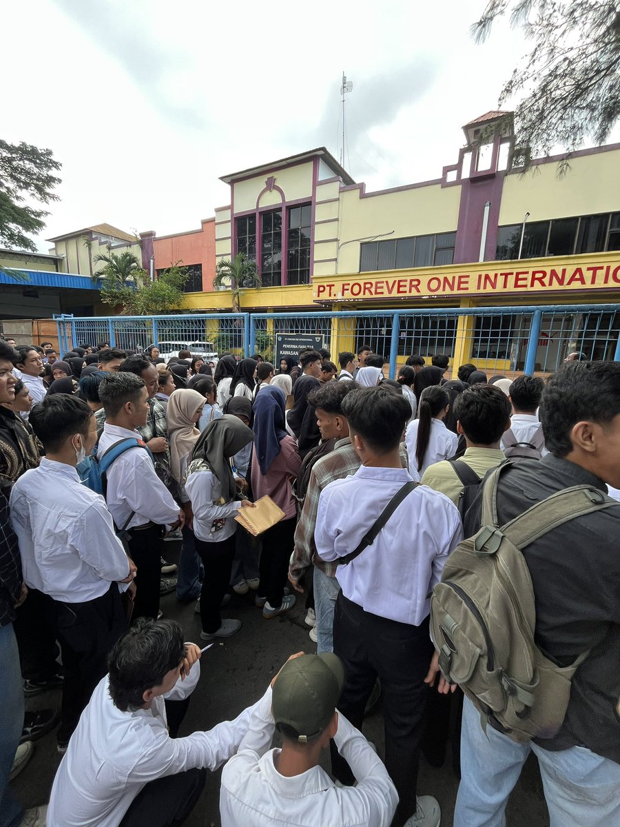 ᗩᒪᎥᗩ tweet media