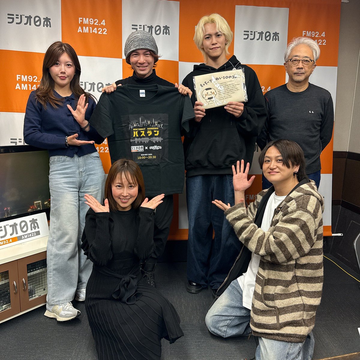 LEEVELLES tweet media