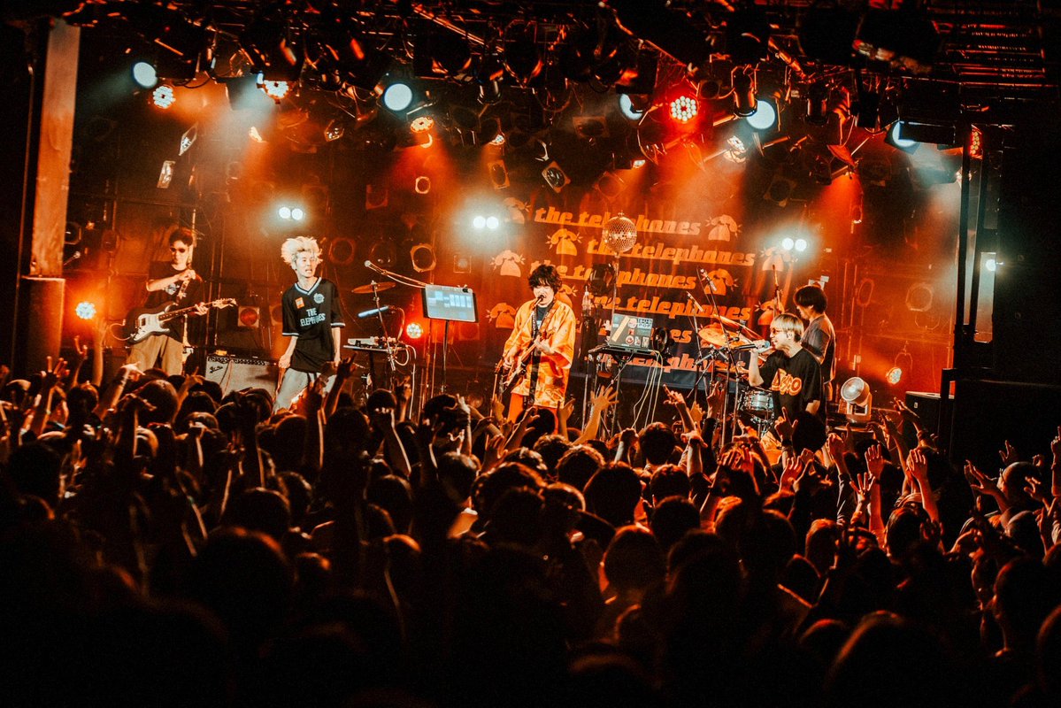 the telephones tweet media