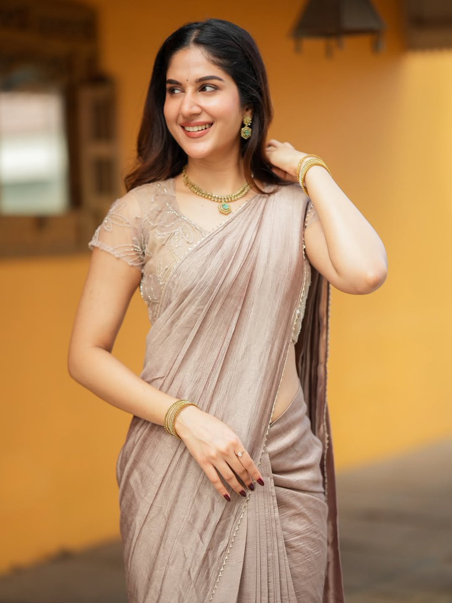 Actresswoods tweet media