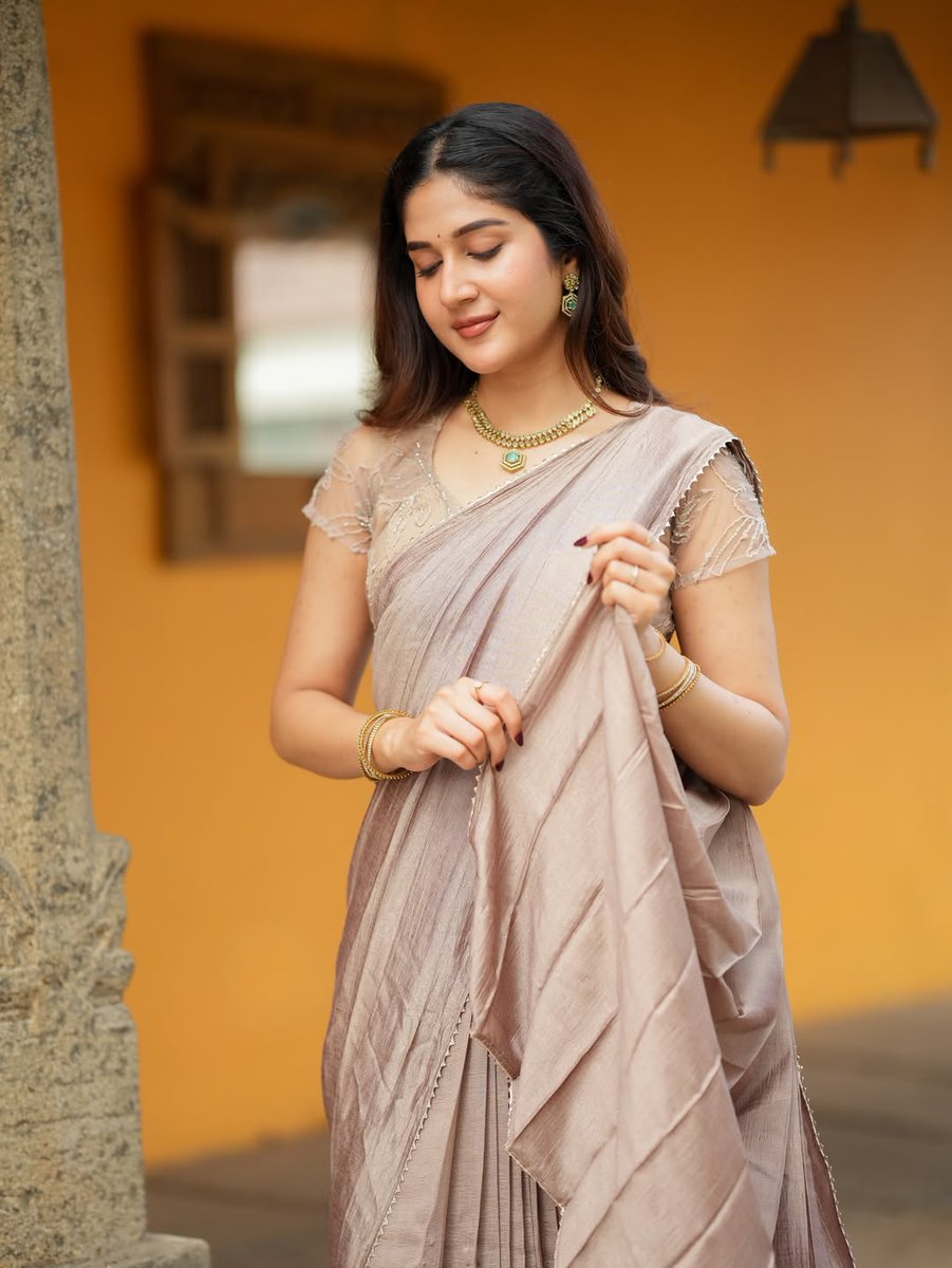 Actresswoods tweet media