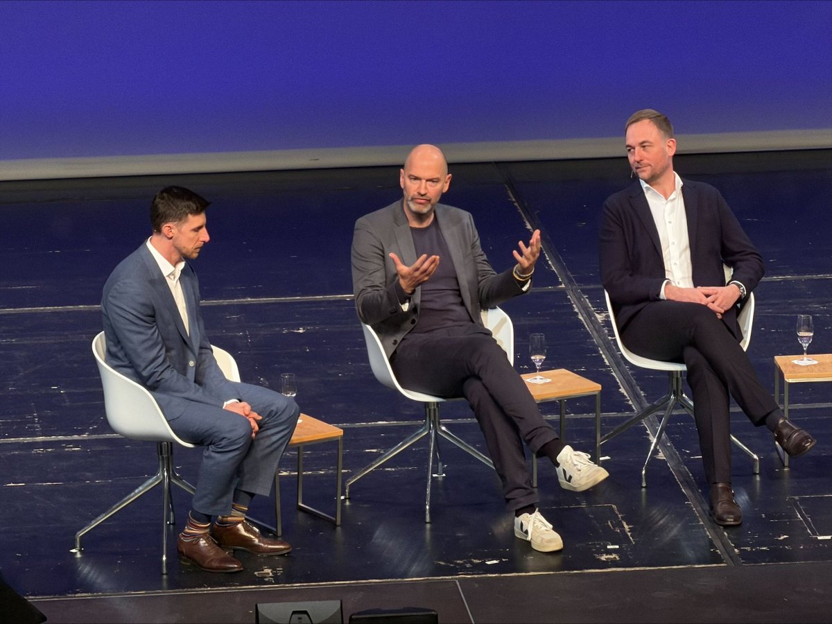 TrendGesundheit's tweet photo. Auch das Thema KI darf bei den Trendtagen Gesundheit nicht fehlen. Christian Baumgartner diskutierte mit Peter G. Kirchschläger, David Vasella und Susanne Wegener die Frage, ob Medizin Verantwortung an die KI delegieren kann. #TGL2026 https://t.co/ppybt7tClv