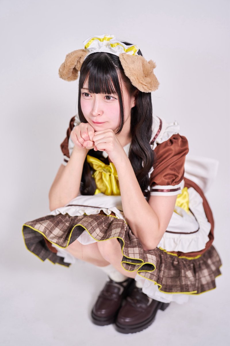 okashi_re_otoha's tweet photo. 「なんでそんな芸名にしてんの(笑)」ってよく言われるんだけど地主って本名なんですよ、、、 https://t.co/XlBrmHdQ9r
