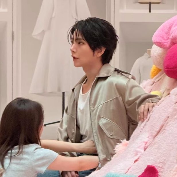 𝒜.ℛ tweet media