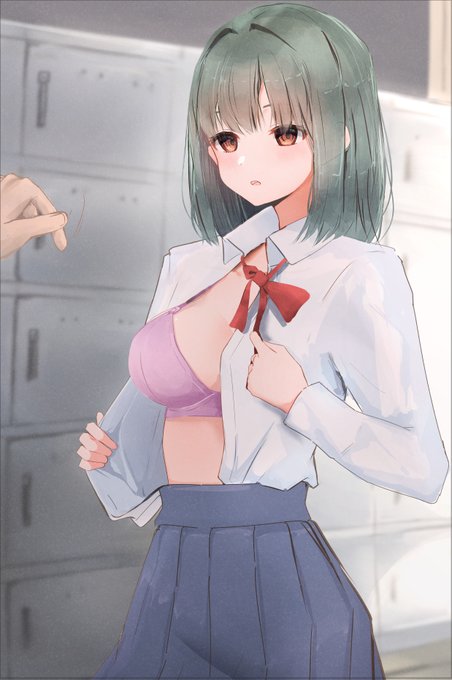 「はい、脱ぎます」 