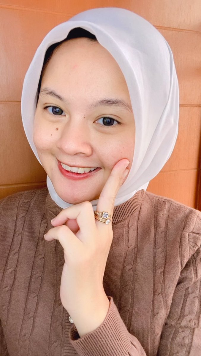 maylithara's tweet photo. Ingredientsnya riil gongnya soalnya ada 6 Peptide:
Hyaluronic Acid + NAG + Amino Acids.
Bantu bikin kulit jadi lebih cerah, kenyal, kencang, halus, dan merata (anti aging, soothes &amp; moisturize). https://t.co/U474aNlrfZ