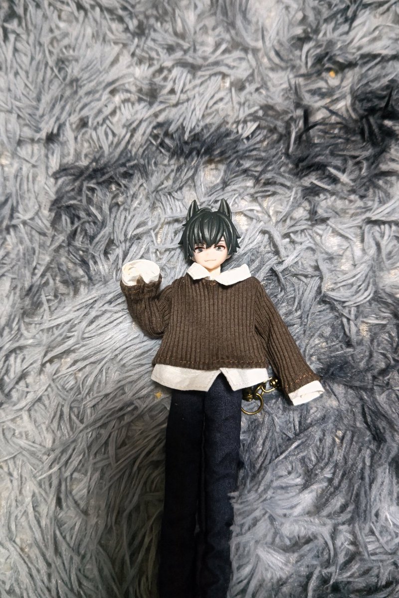 shimakiota's tweet photo. シチリアカスタム君でけた⋯またしても自作服がアレなのは置いておいて。
フェイスパーツ・@tanaka_ya_san　様
ヘアパーツ・@mito_doll22　様
アイ・@Luxeautomation　様
ありがとうございました！ https://t.co/cmouRtuV8B