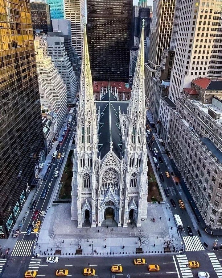 The Earth tweet media