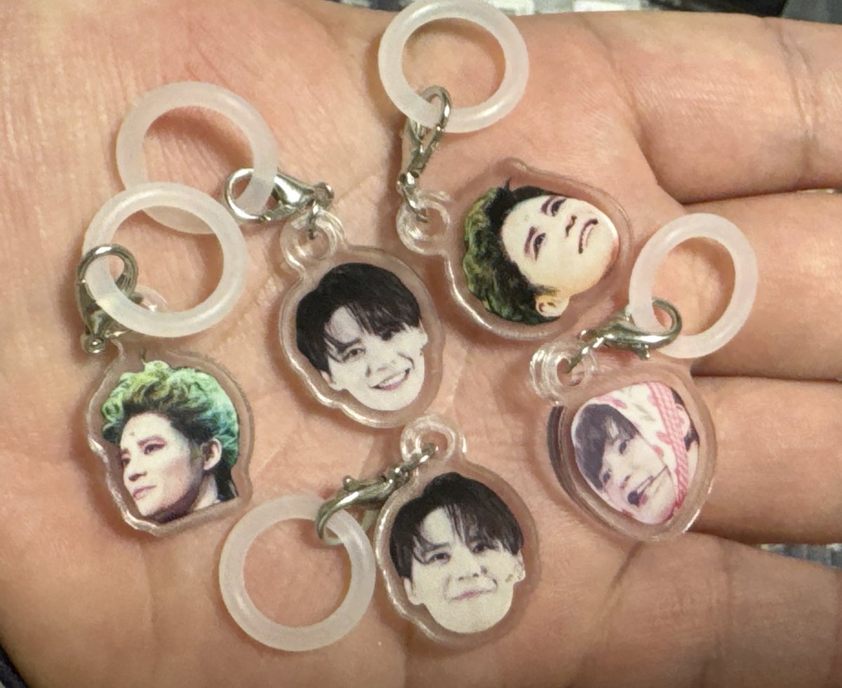 찻차✨ tweet media