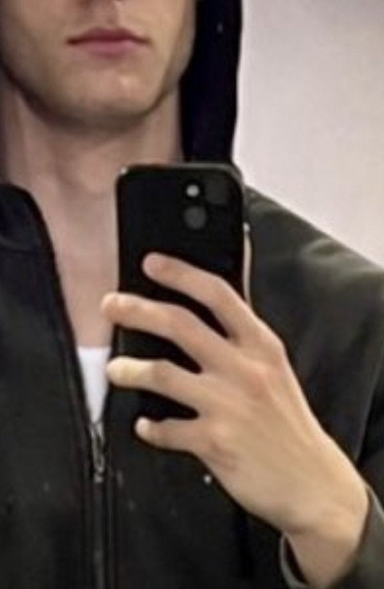 wait what- tweet media