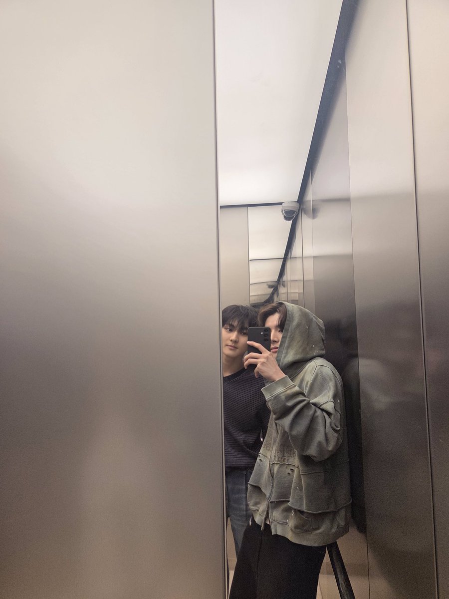 mili : ENHYPEN IS 7 tweet media