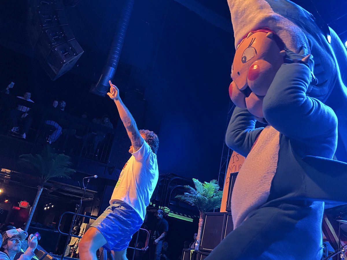 ZombieRitual97's tweet image. Whole lot of fun last night with #Drain @nevermore_hall in #Baltimore Great show ad always @Skateboardmkt @Metalcontraband @Dazzshallperish @hardcorethrash @6969nyc @ITHERETWEETER1 @MoMetalTrax @BangersP @farmacyde @ThrashReport @themetalvoice