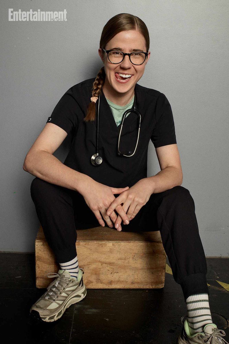 𝐡𝐨𝐥𝐥𝐲 🪞 tweet media