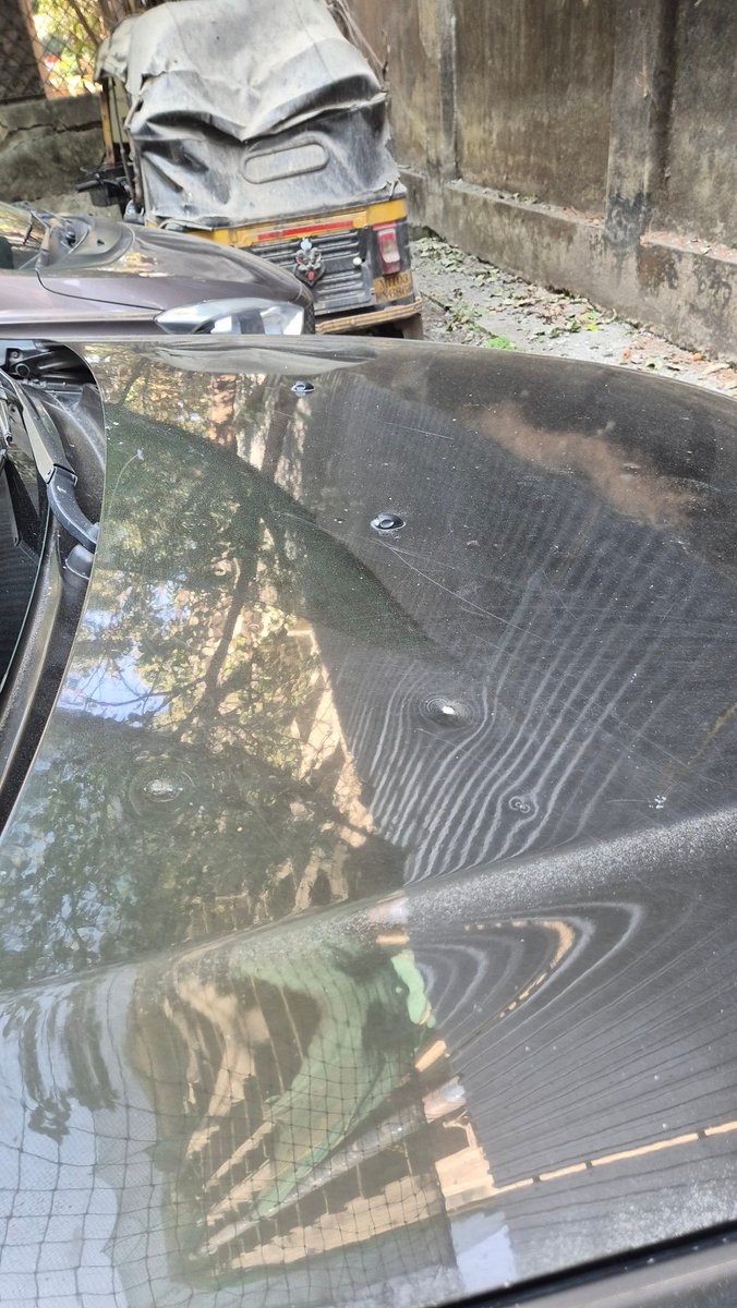 Prashant10bhp's tweet photo. @mybmc near my house in chembur there is construction going on and sayba samriddhi builders are not taking proper measures. Derbis is directly damaging my cars. 2 of my cars are damaged and the builder is not taking it seriously, even after raising this issue #constructionsafety https://t.co/6f5ZLruJuR