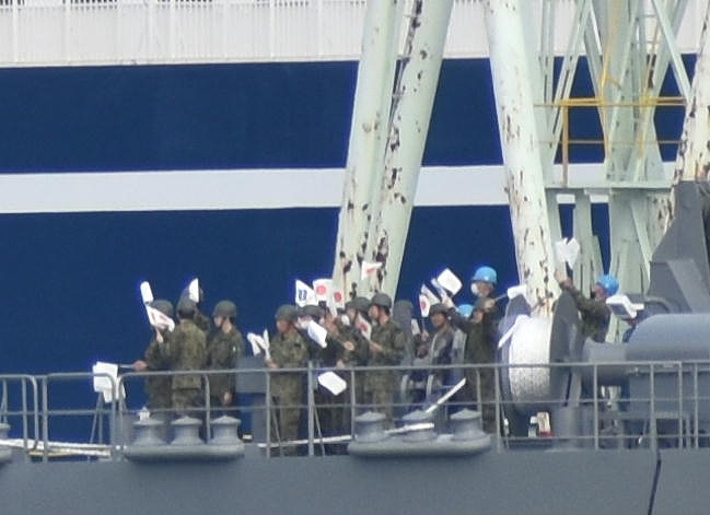 まるたま tweet media