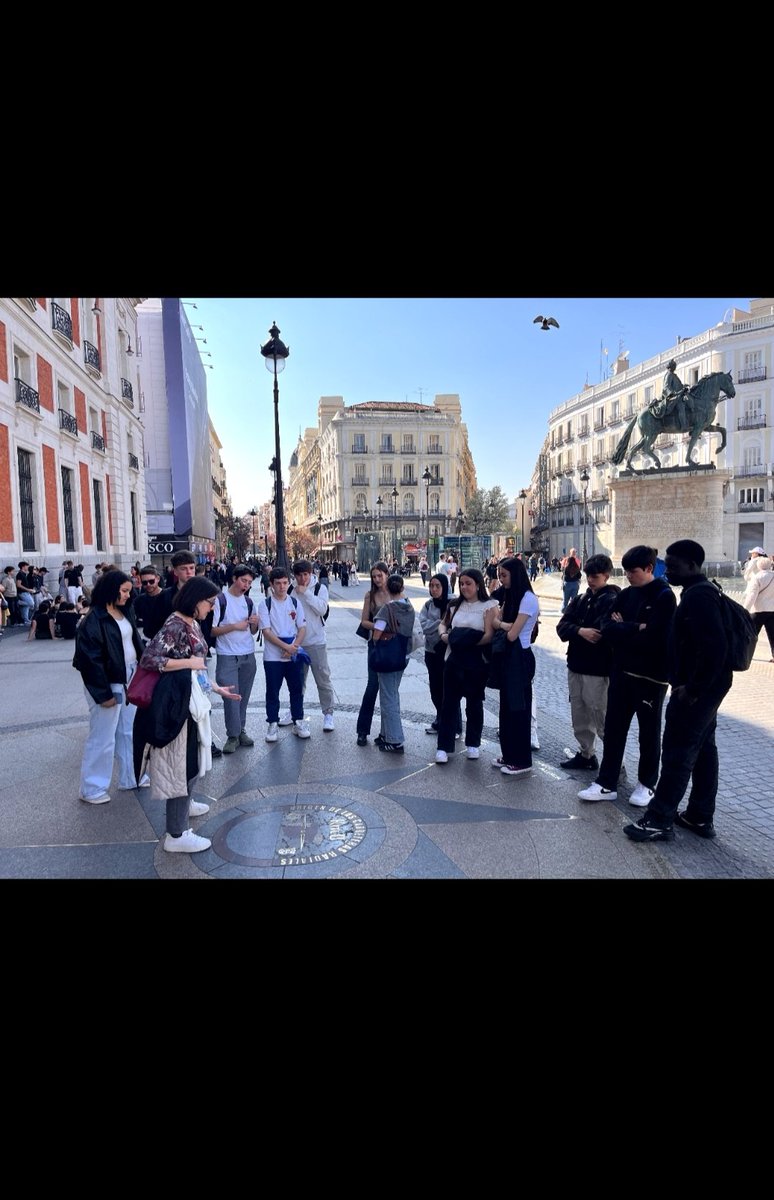 IES Ramón Pignatelli tweet media