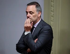 SoyPROpuro's tweet image. Este #PAYASO 🤡 no puede estar un segundo más viviendo de NUESTRO ESFUERZO.