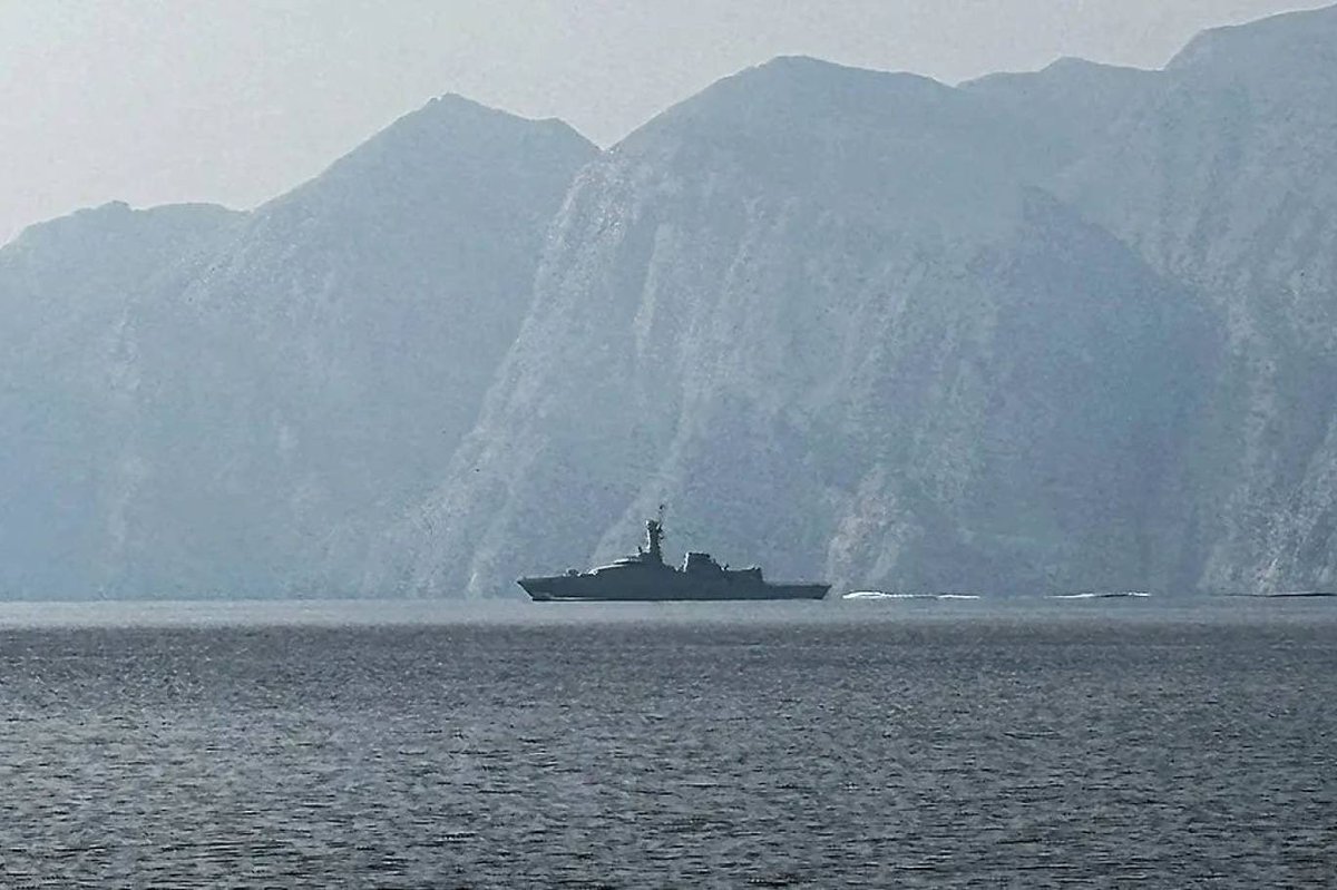 رئيس الأركان الفرنسي يعلن اجتماعًا مع حلفاء لمناقشة سبل ضمان حرية الملاحة في مضيق هرمز