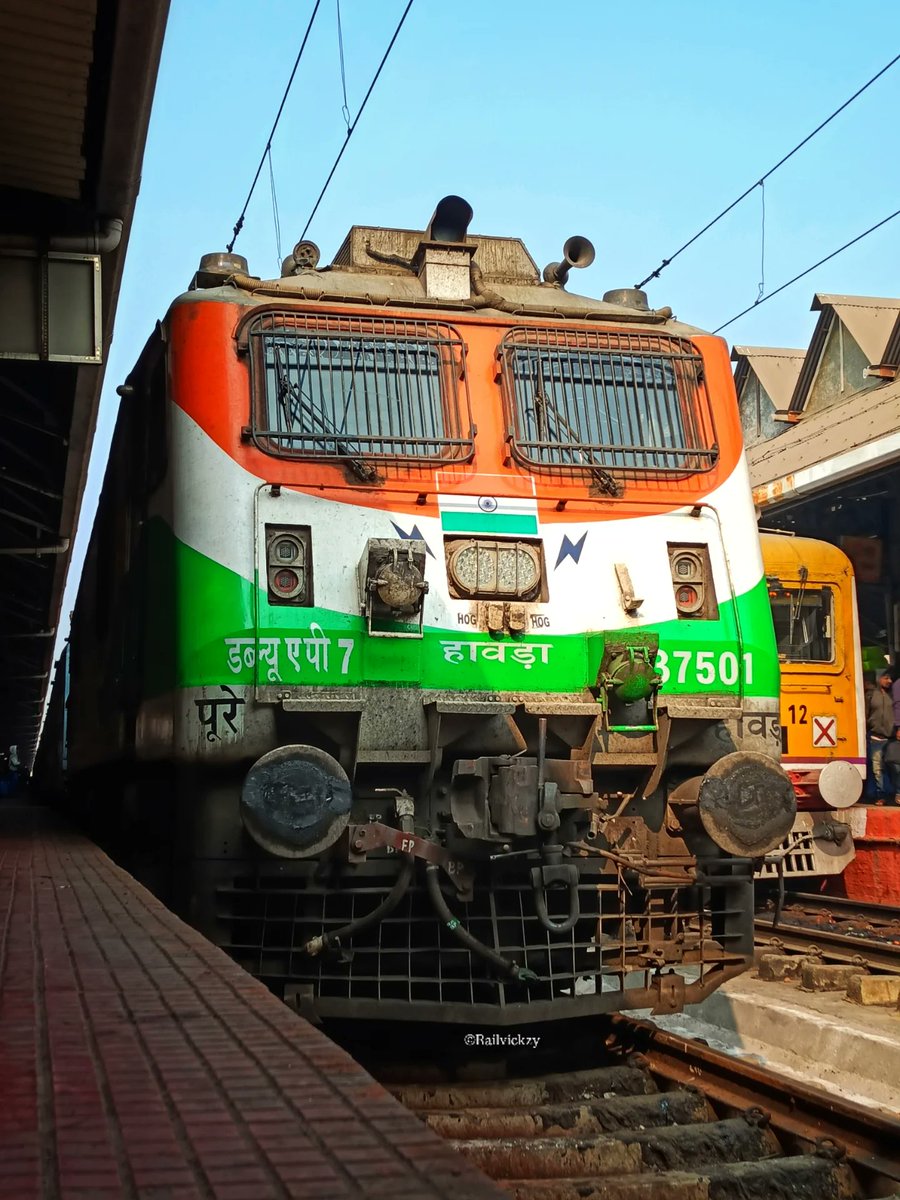 Railvickzy Official tweet media