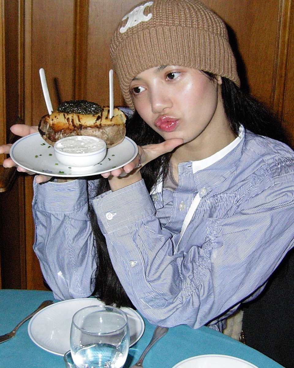 Happy Birthday to our incredible LISA 🎂💛
A true global icon whose talent, charisma, and dedication continue to inspire millions around the world. From every performance to every achievement, you constantly raise the standard and redefine what it means to be an artist.

Thank